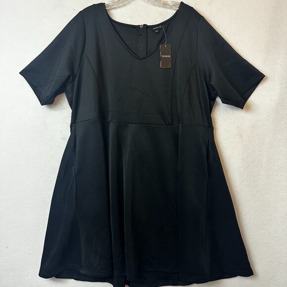 Torrid Dress sz 3X Fluted Fit‎ Flare Scuba Knit Elbow Sleeves Pockets Black - Picture 1 of 5